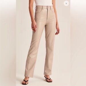 Abercrombie & Fitch The ‘90s Straight Ultra High Rise Pants. Size 8